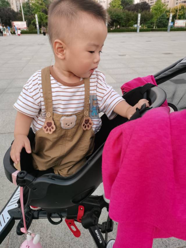 李阿姨照片