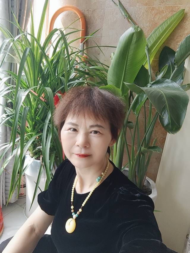 曹阿姨照片