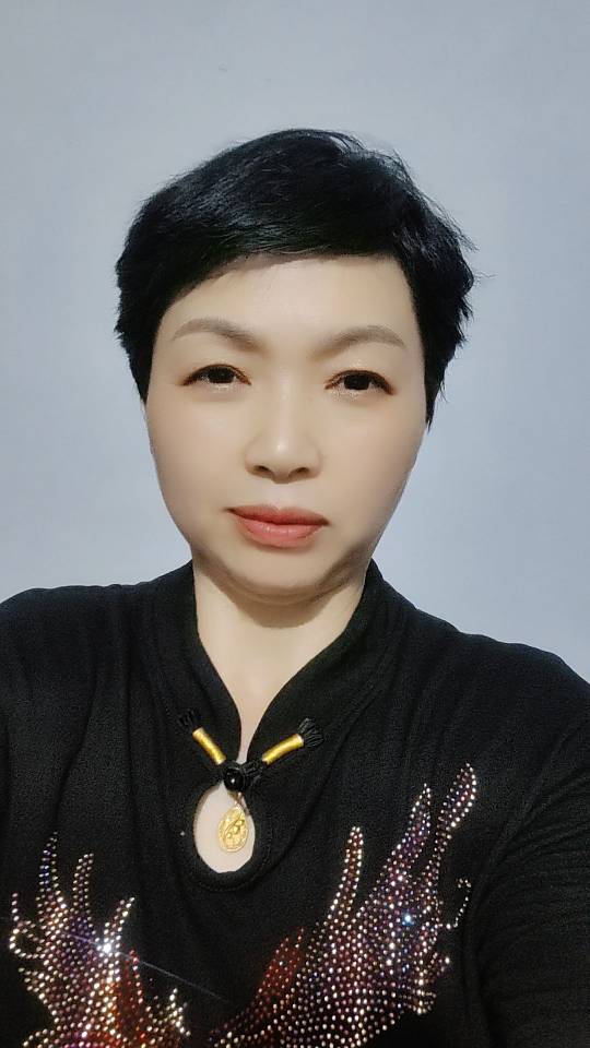 孙护工照片